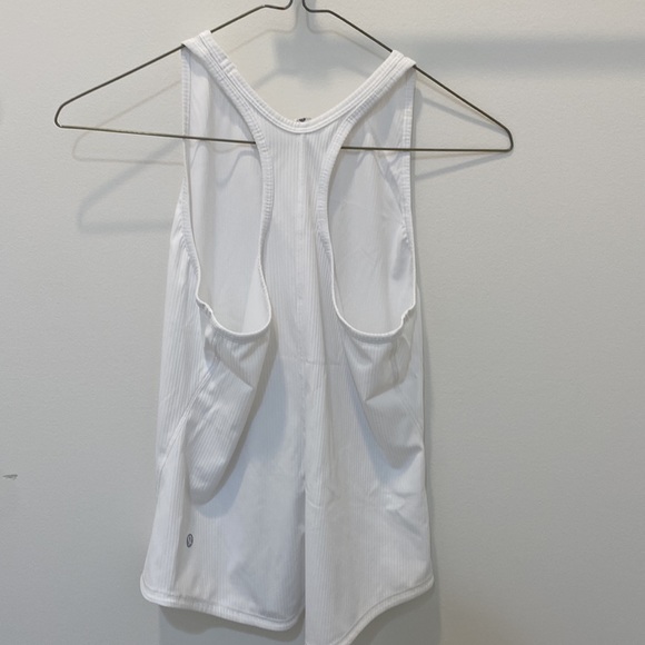 White lululemon tank top size 6 - Picture 3 of 5